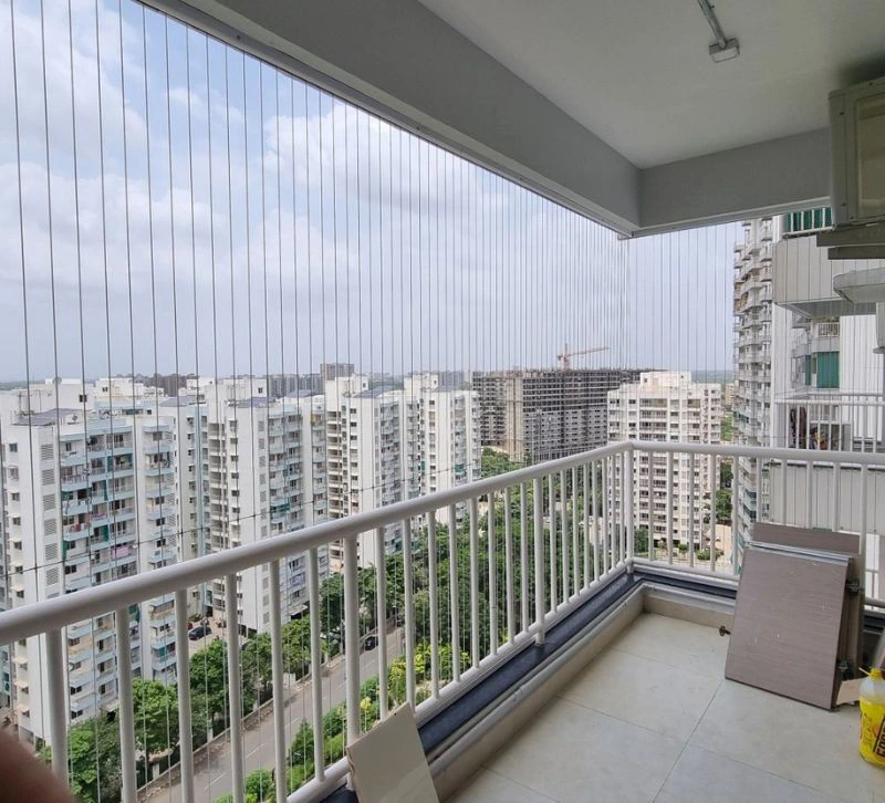 High-Tensile Invisible Grill For Balcony Installation in Bhubaneswar